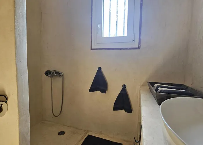 Spiti Koukouvagias *